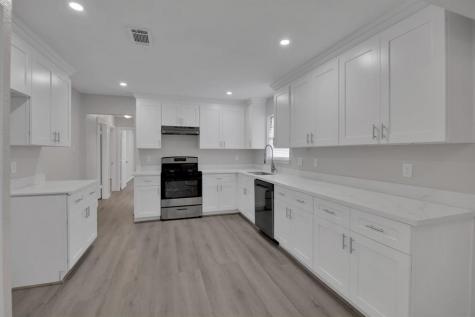 501 Oliver Street Texas City TX 77591