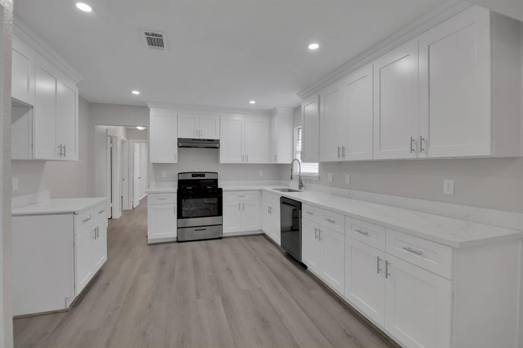 501 Oliver Street Texas City TX 77591