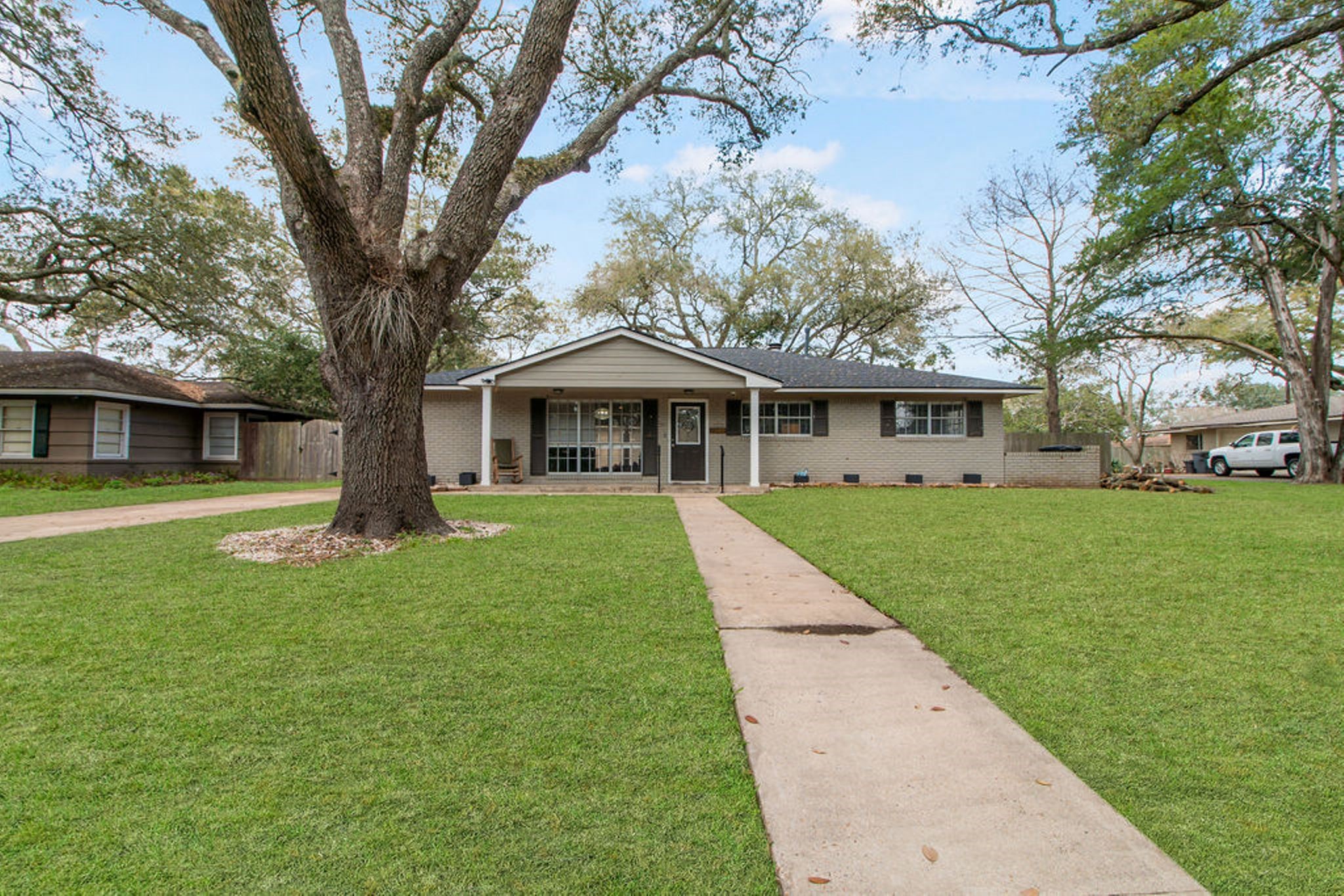2509 Oak Drive Bay City TX 77414