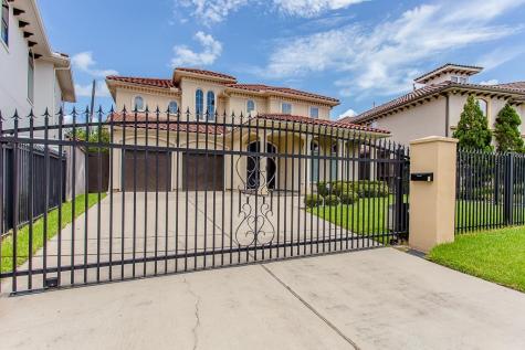 5438 Lampasas Street Houston TX 77056