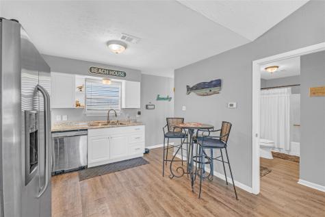 966 Mr G Crystal Beach TX 77560