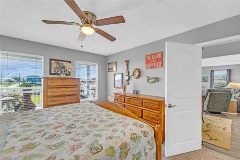 966 Mr G Crystal Beach TX 77560