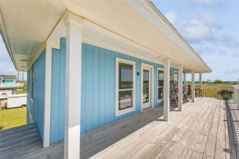 966 Mr G Crystal Beach TX 77560