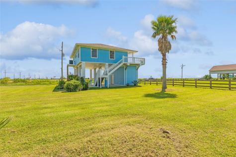 966 Mr G Crystal Beach TX 77560