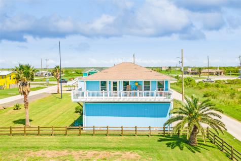 966 Mr G Crystal Beach TX 77560