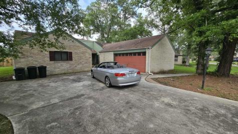 711 N Hyannis Port Street Crosby TX 77532
