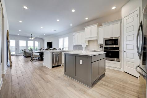 18851 Brego Lane Tomball TX 77377