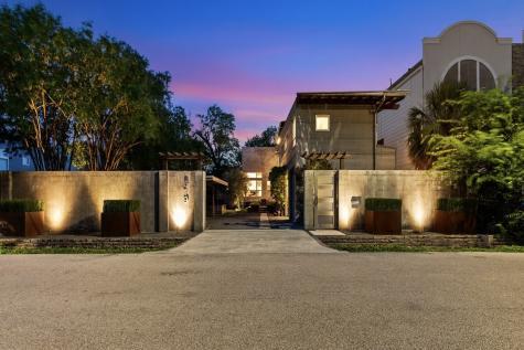 619 Asbury Street Houston TX 77007