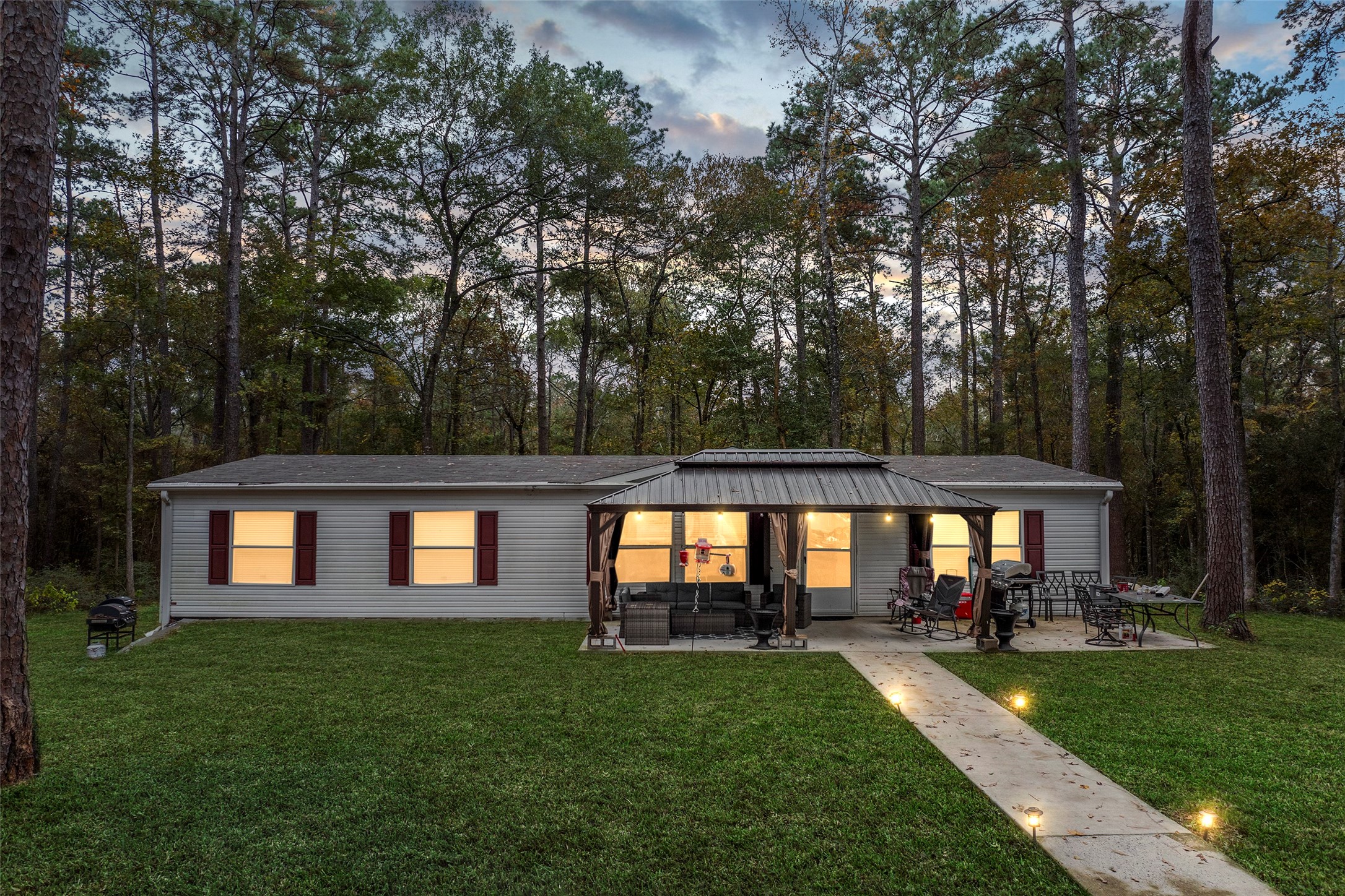 1802 Little John Street Montgomery TX 77316