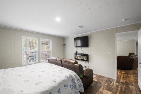 1802 Little John Street Montgomery TX 77316