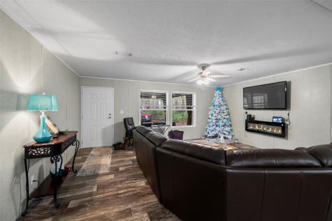 1802 Little John Street Montgomery TX 77316
