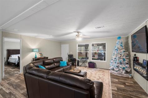 1802 Little John Street Montgomery TX 77316