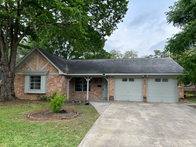 722 Sycamore Street Lake Jackson TX 77566