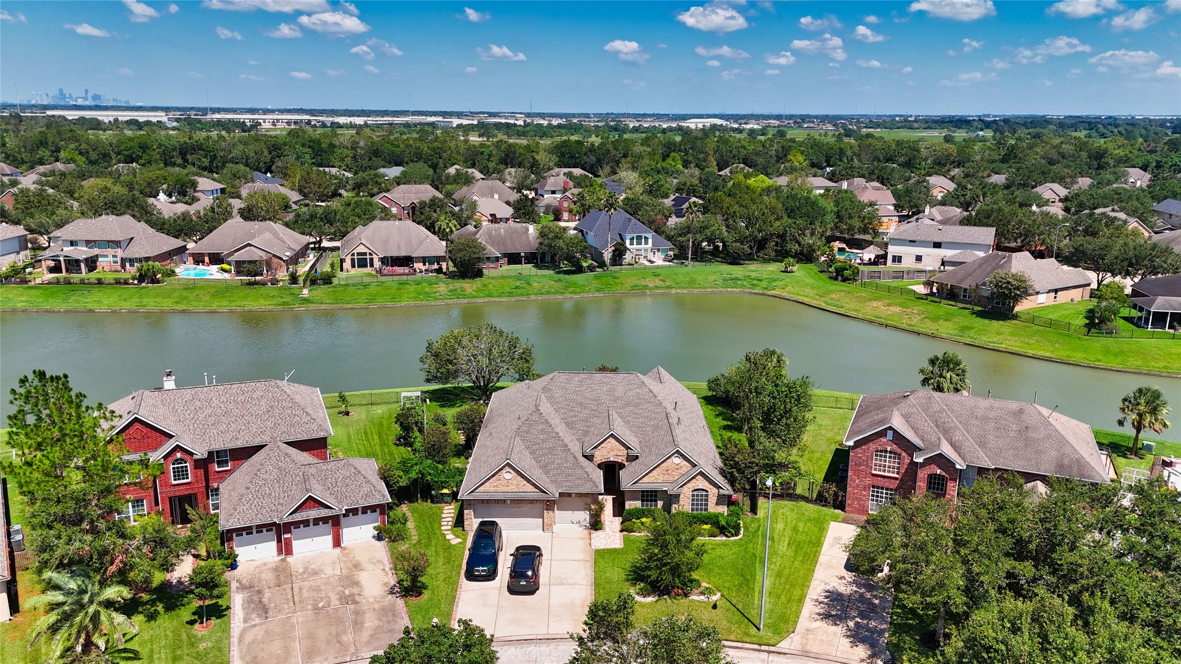 3131 Emory Oak Lane Pearland TX 77584