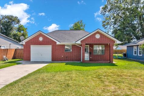 616 S 9th Street Nederland TX 77627