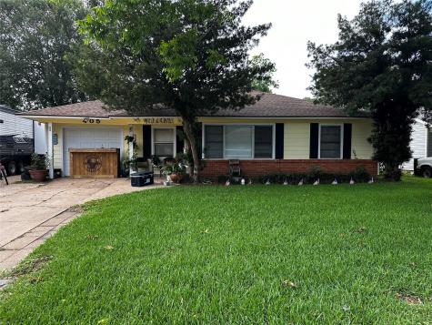 405 Wisteria Street Lake Jackson TX 77566