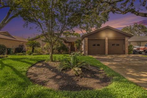 8827 Tanager Street Houston TX 77036