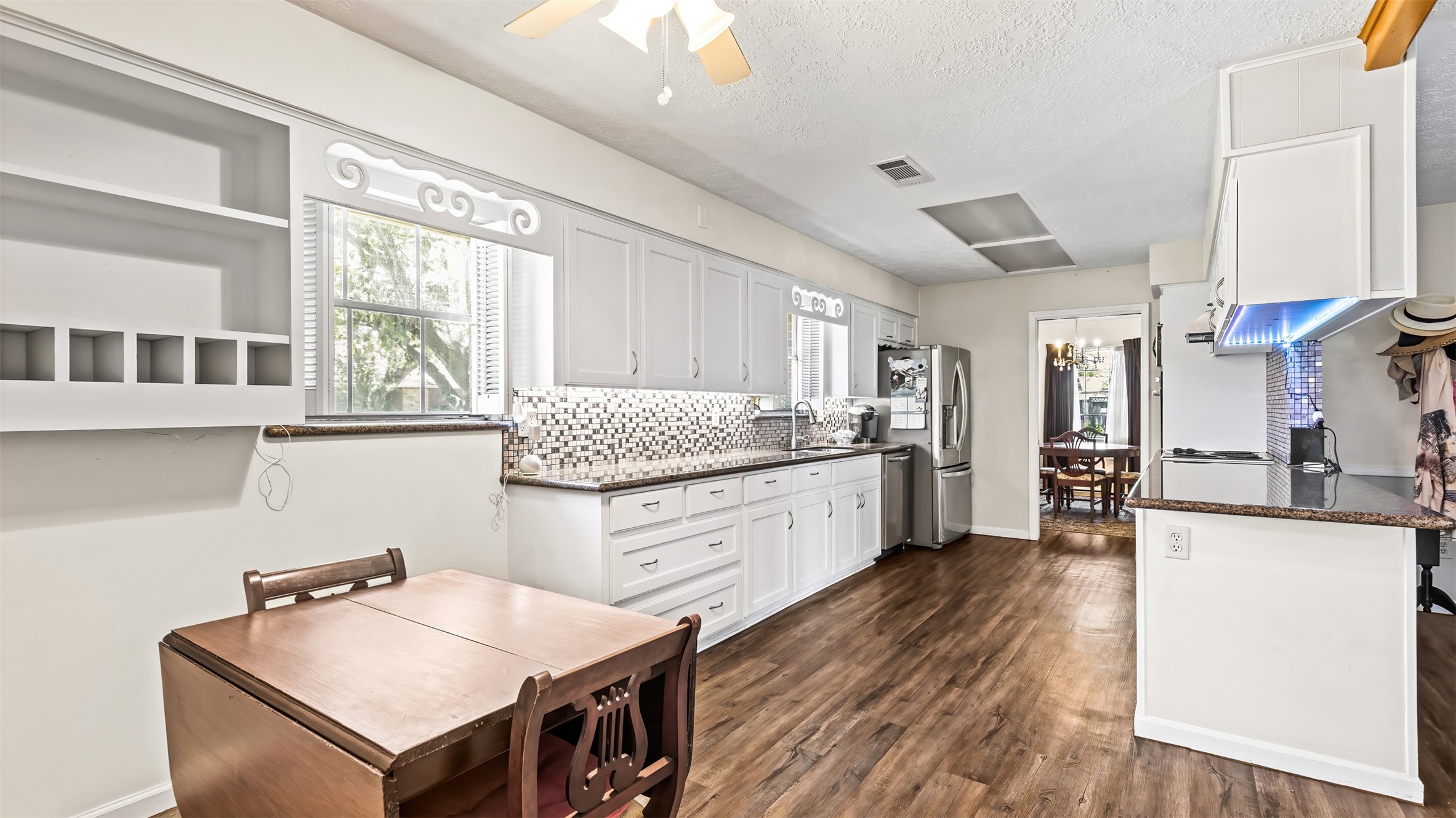 2002 N Fisher Court Pasadena TX 77502