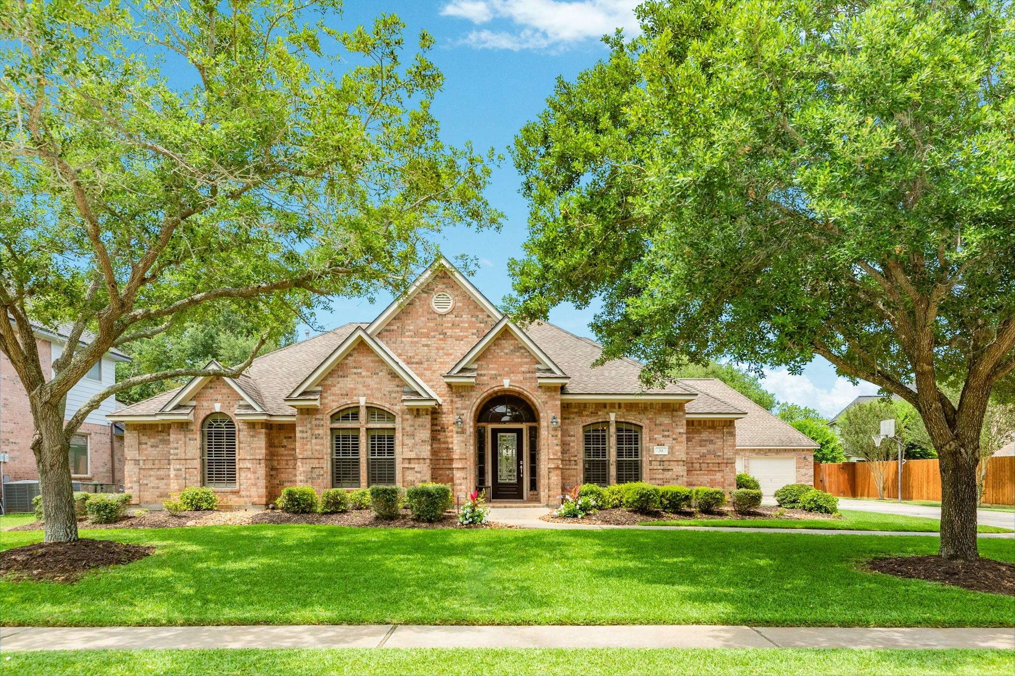 54 Scotch Pine Court Lake Jackson TX 77566