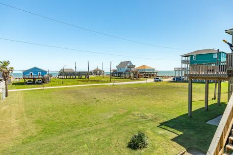 12910 Buccaneer Parkway Freeport TX 77541