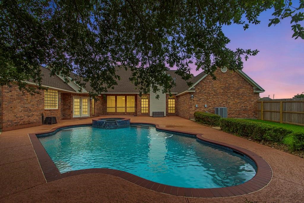 603 Oleander Street Lake Jackson TX 77566