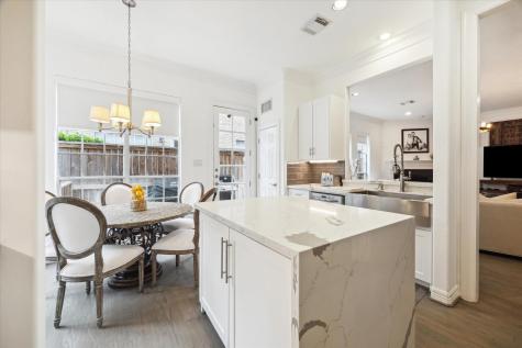 2842 Briarhurst Park Houston TX 77057