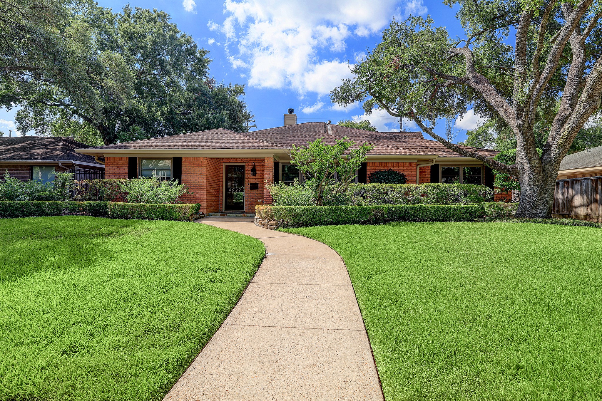 4627 W Alabama Street Houston TX 77027