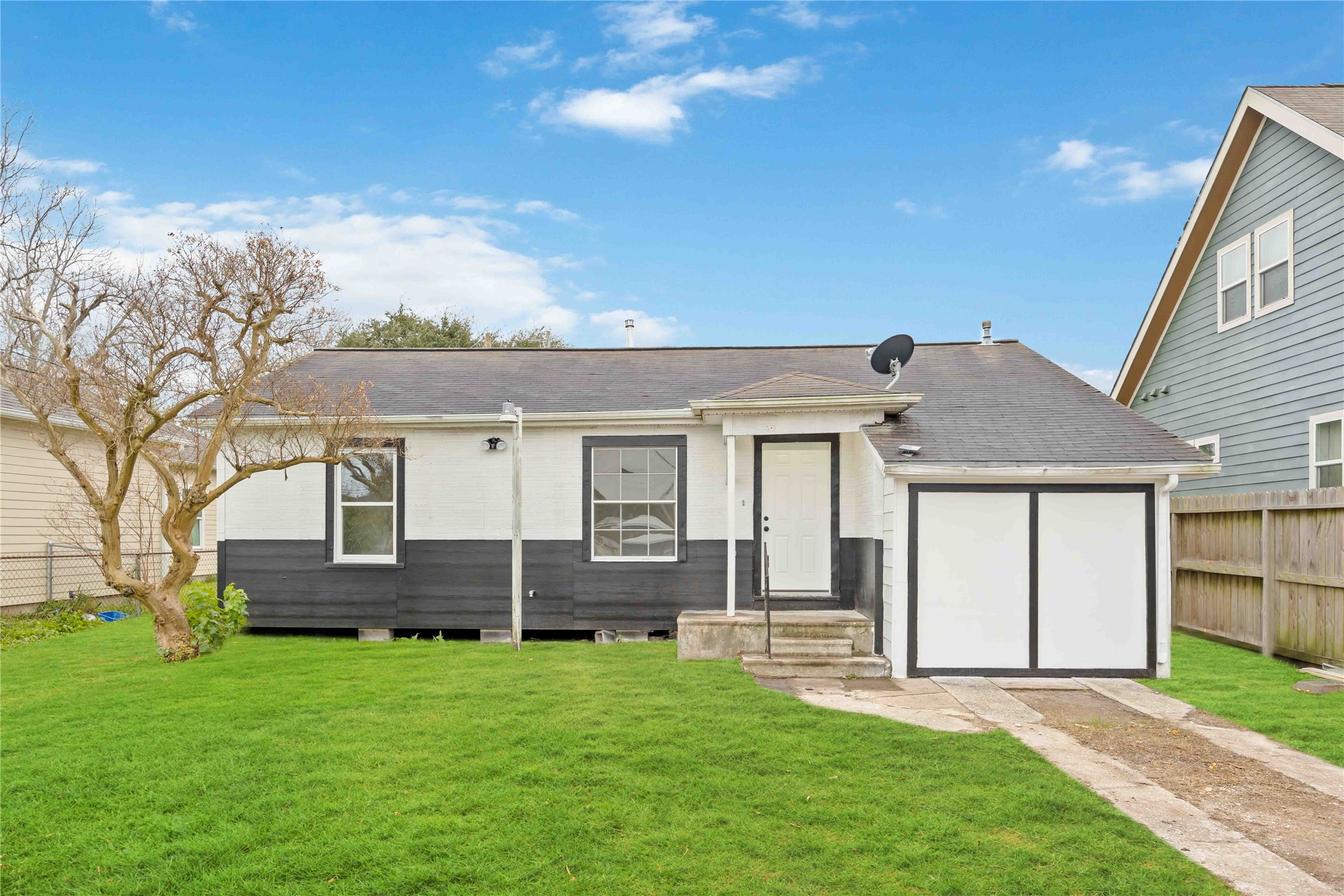 125 18th Avenue N Texas City TX 77590
