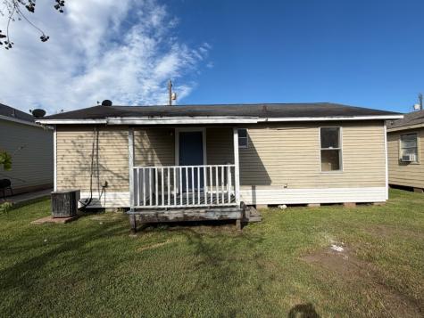 406 Snow Drive West Columbia TX 77486