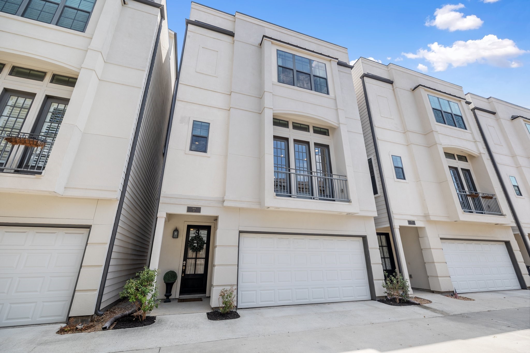 904 W 18th Street D Houston TX 77008