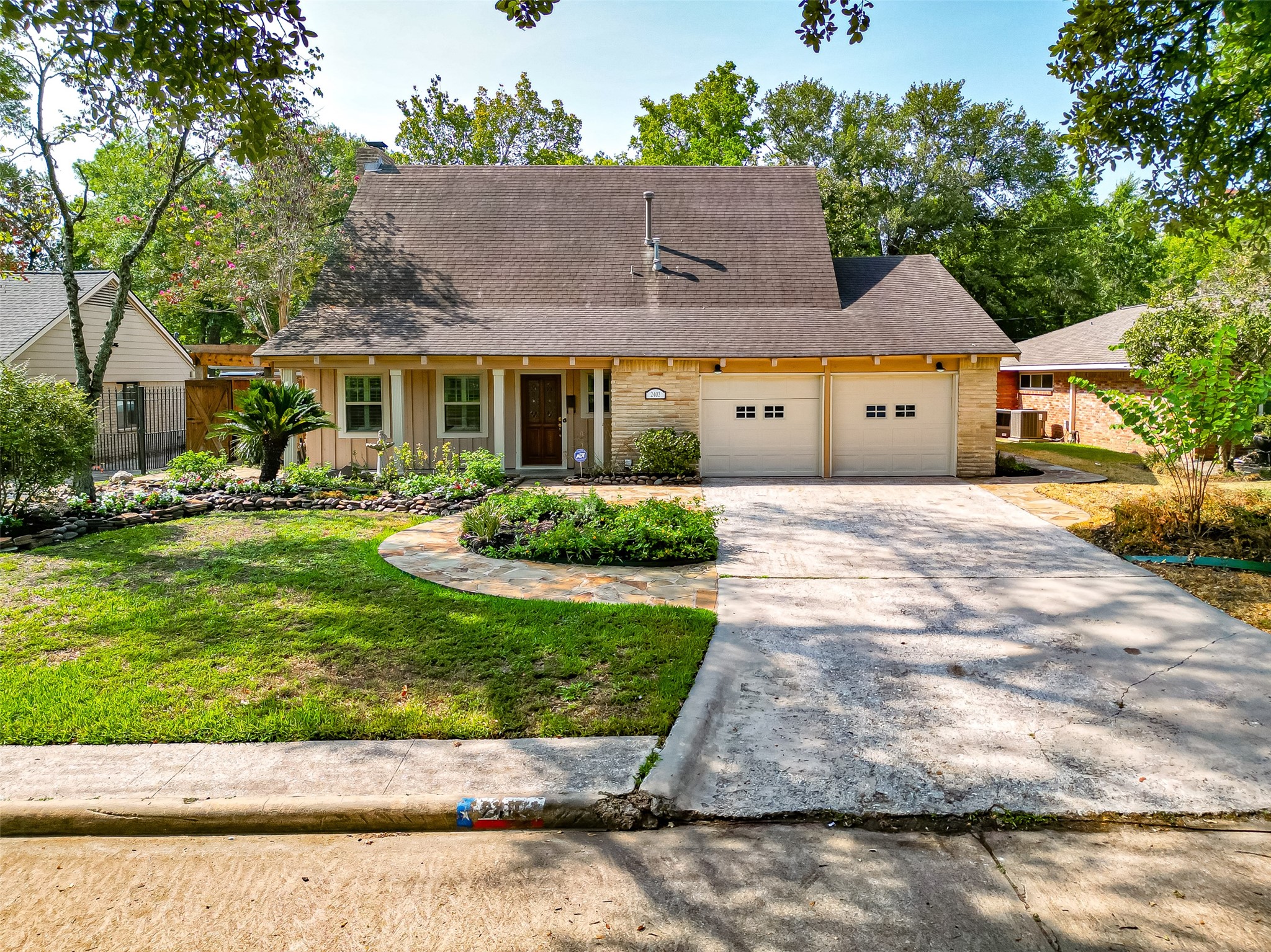 2403 Blue Water Lane Houston TX 77018