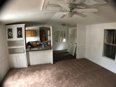 16581 Interstate 45 N Willis TX 77318