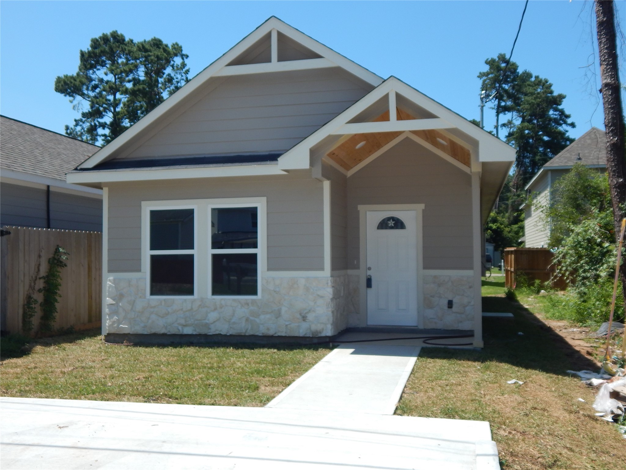 16876 W Juneau Montgomery TX 77316