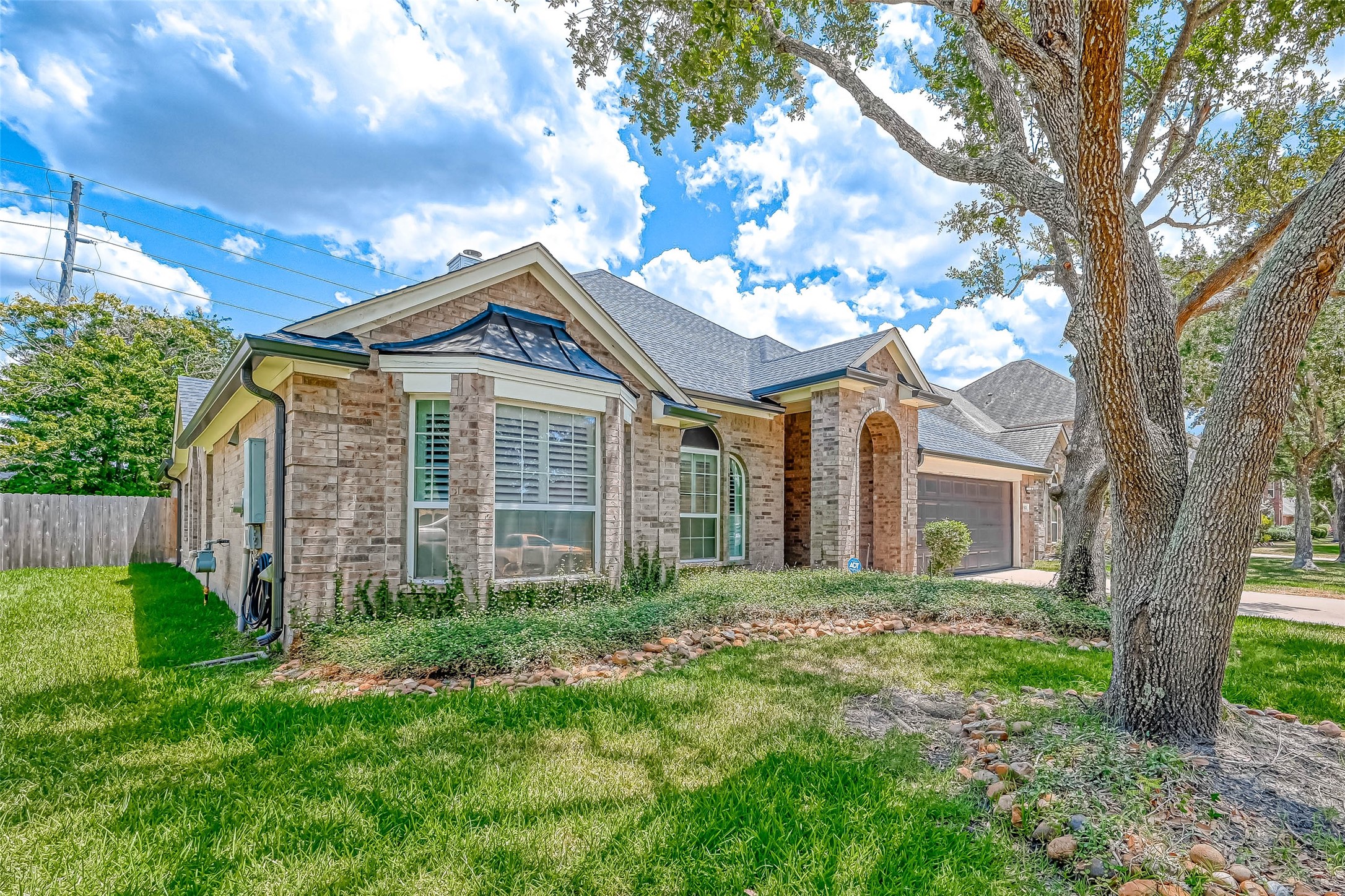 2503 Sunray Court Pearland TX 77584