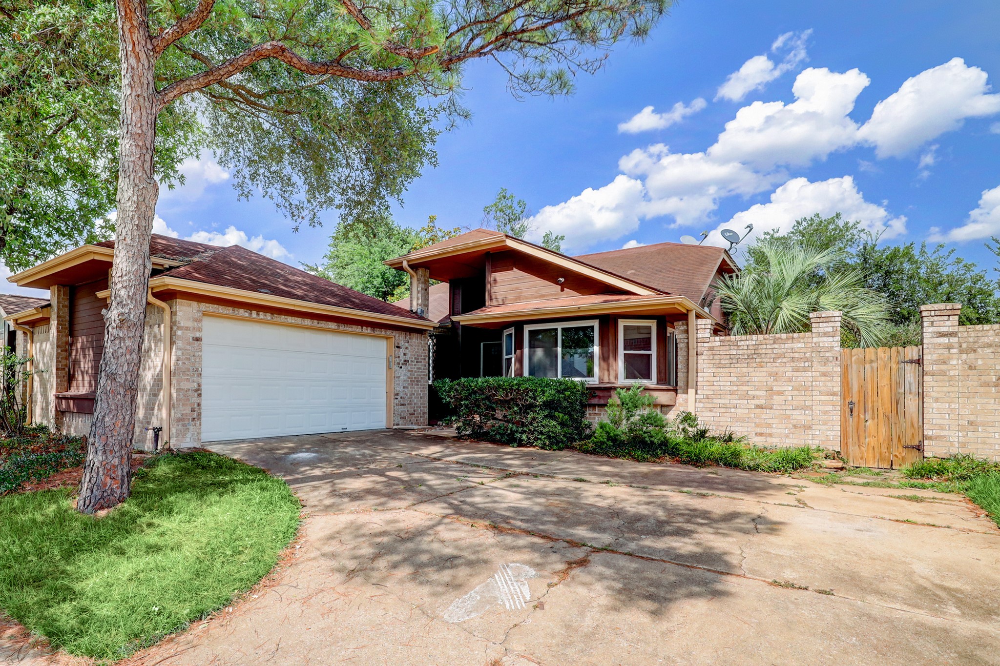 12627 Raia Lane Houston TX 77071