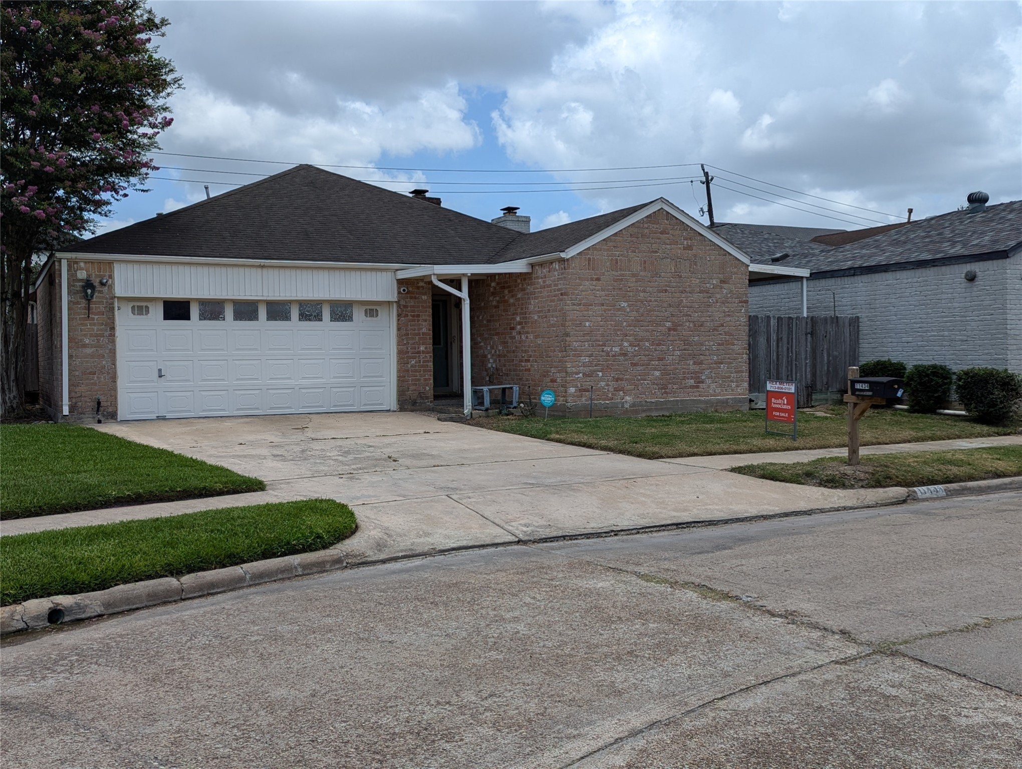 11434 Woodknoll Lane Houston TX 77071