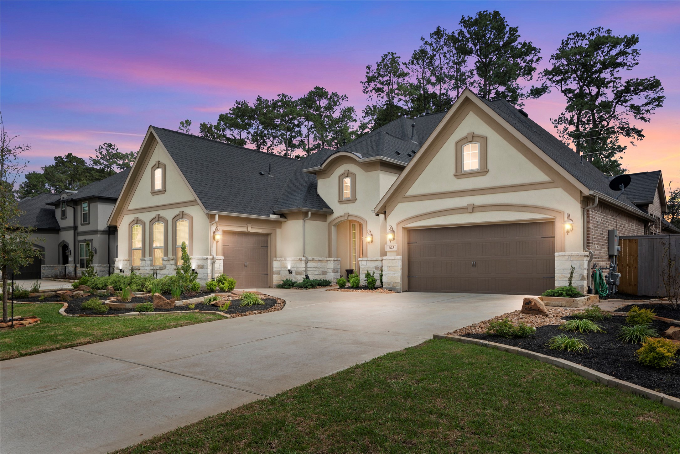 625 Platinum Stone Lane Pinehurst TX 77362