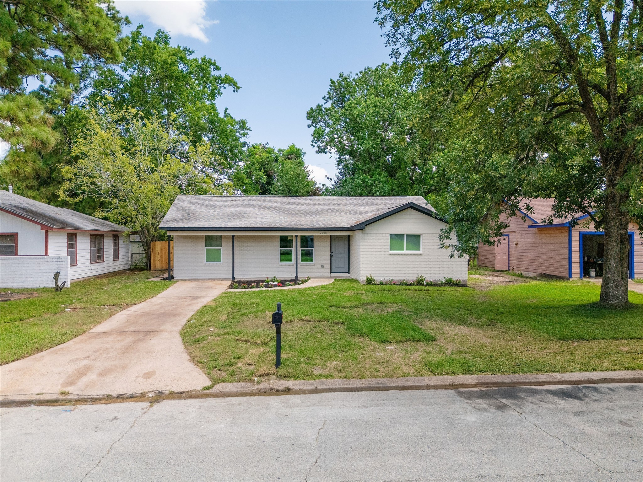 7243 Colton Street Houston TX 77016
