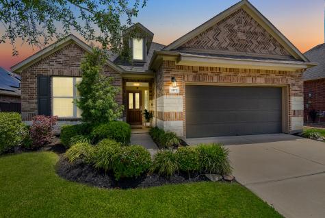 1217 Lazy Springs Lane Pearland TX 77581