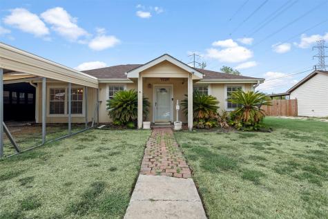 11211 Munn Street Houston TX 77029