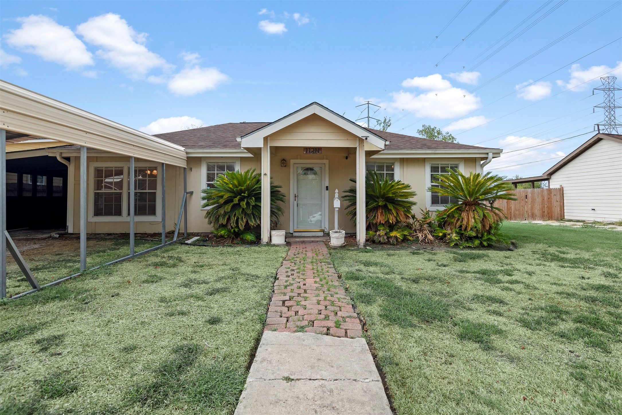 11211 Munn Street Houston TX 77029