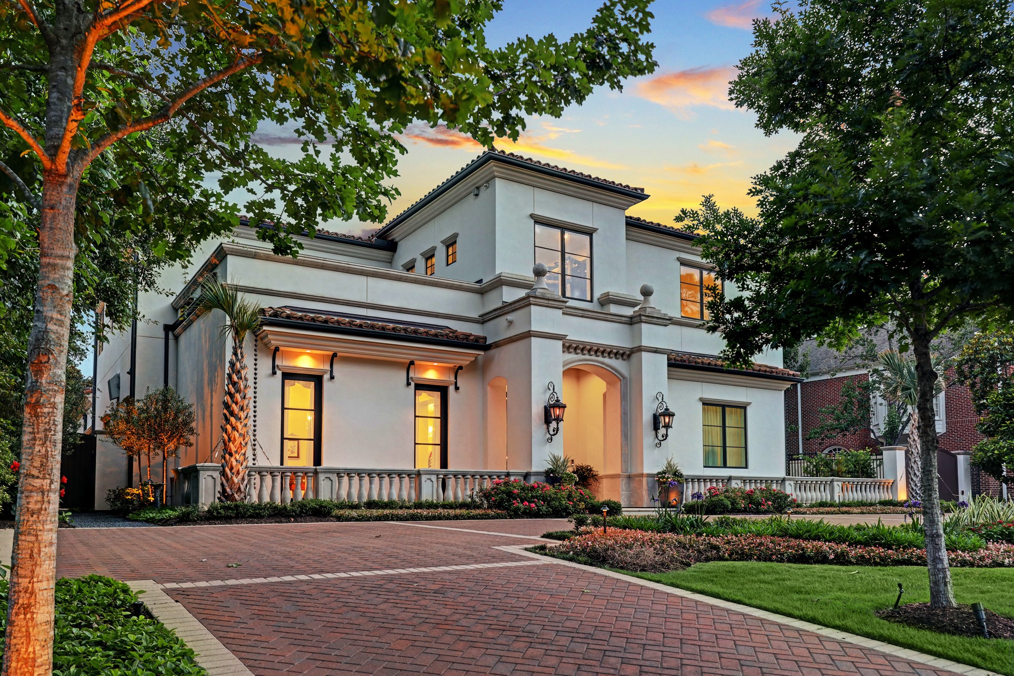 5215 Green Tree Road Houston TX 77056