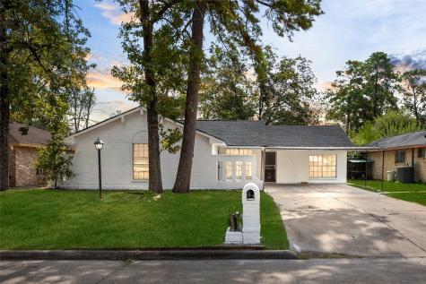 5030 Hollybrook Lane Houston TX 77039