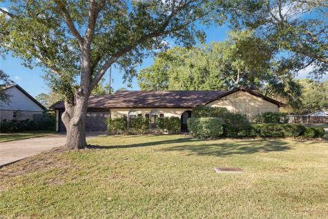 7319 Willow Oak Drive Baytown TX 77521