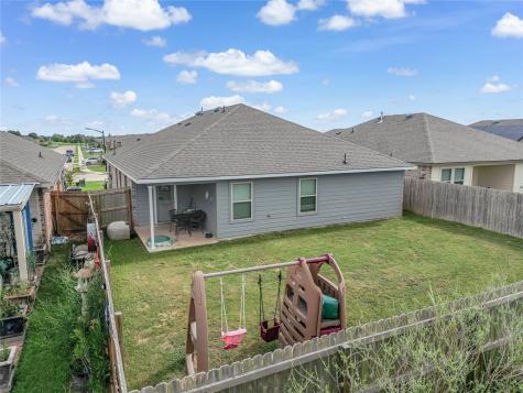 8022 Front Nine Lane Navasota TX 77868