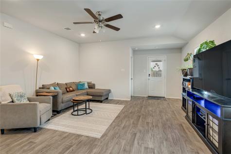 8022 Front Nine Lane Navasota TX 77868