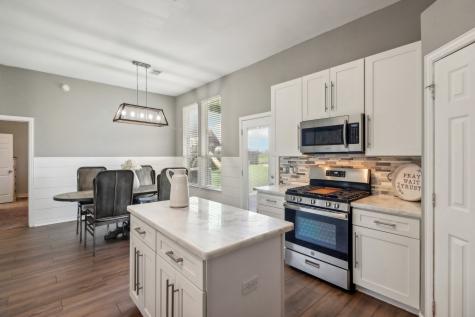 104 Santa Fe Creek Court La Marque TX 77568