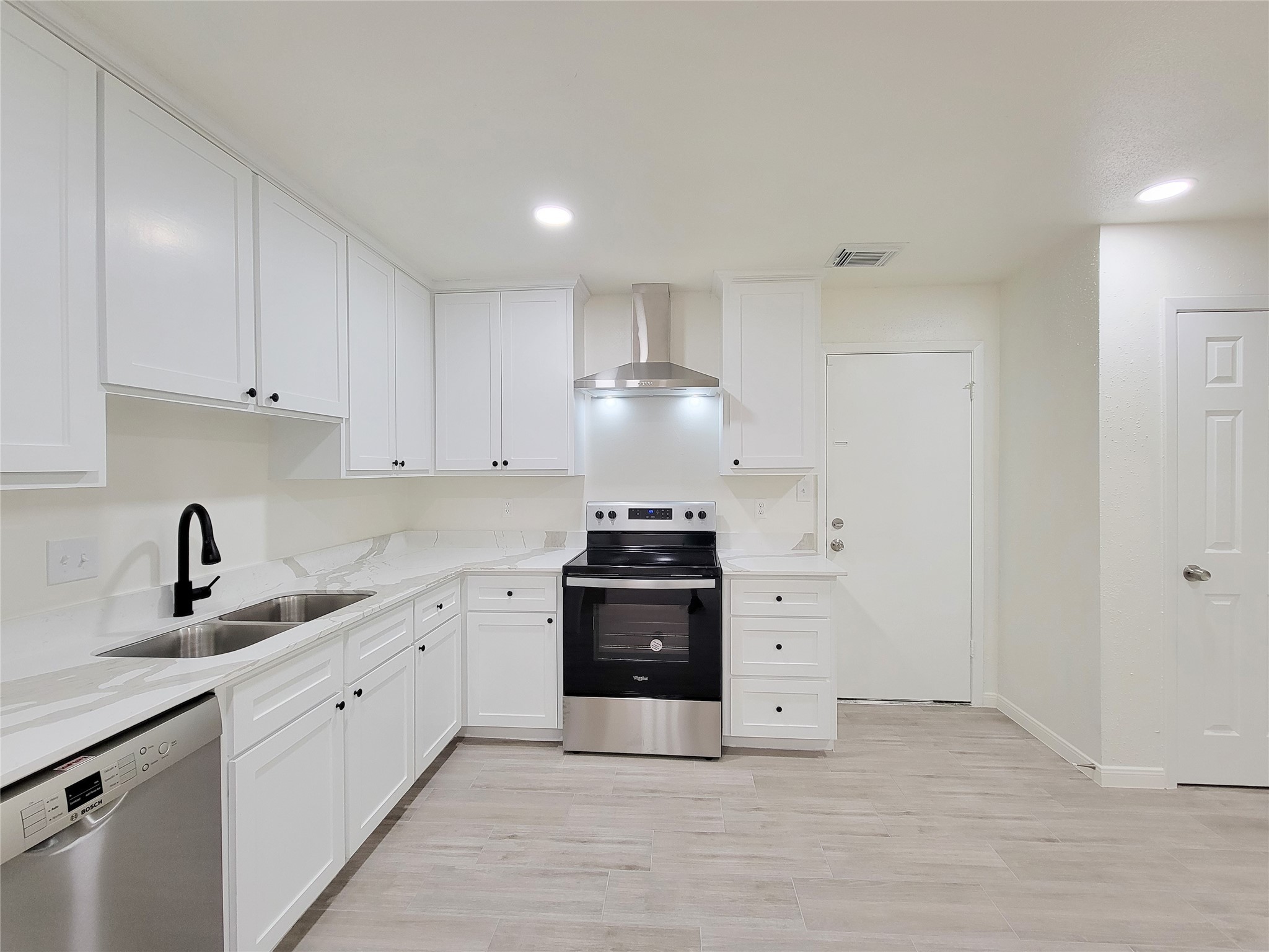 11102 Oakcenter Drive Houston TX 77072