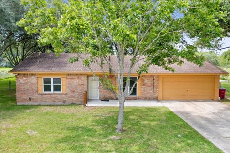 1885 County Road 235 Alvin TX 77511