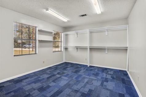 206 S Fenner Avenue Cleveland TX 77327